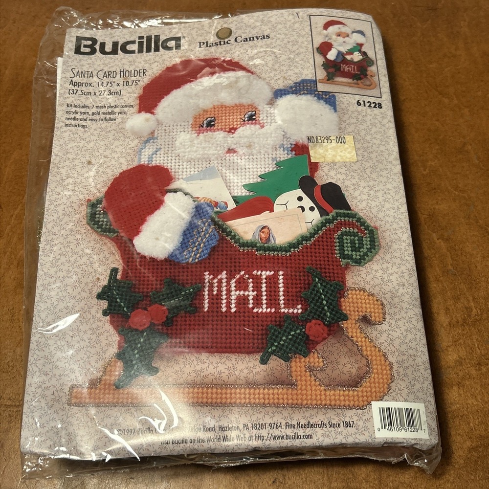 Vtg Bucilla NOS 1997 SANTA GREETING CARD HOLDER KIT Cross Stitch 14.75 X 10.75